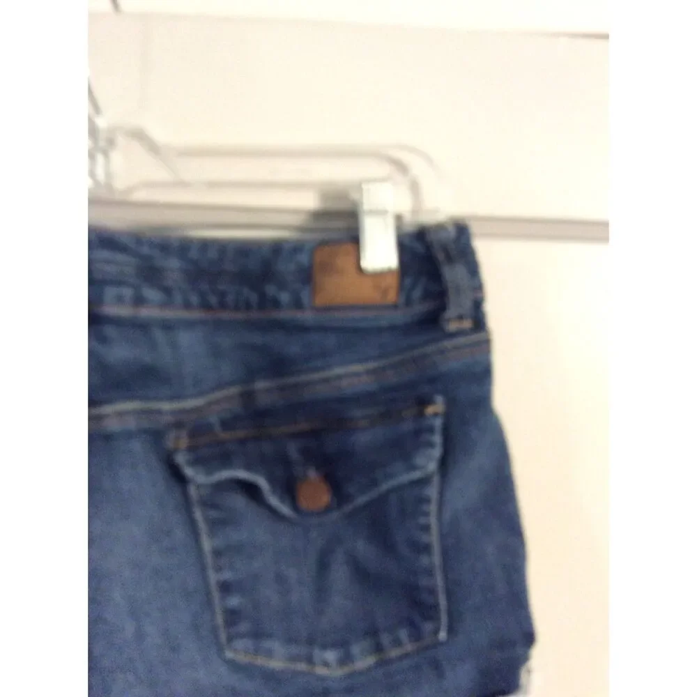 American Eagle Stretch Flap Pocket Shorts Size 10 Womens